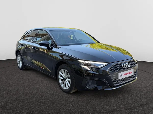 AUDI A3 Sportback (2023) — foto 13 van 17