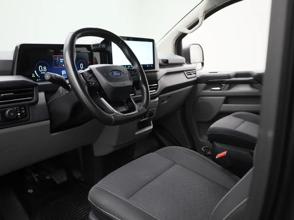 Ford Transit Custom (2025) — foto 8 van 38