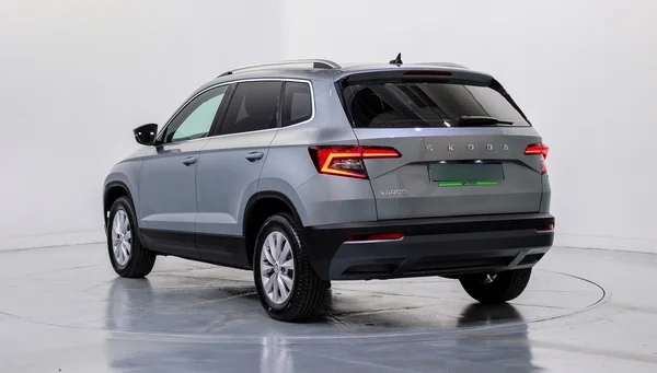 Skoda Karoq (2021) — foto 23 van 54