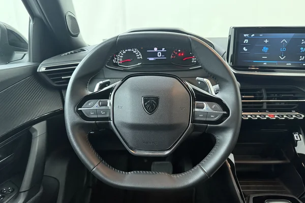 Peugeot 2008 (2025) — foto 2 van 16