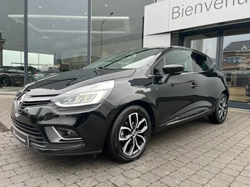 Renault Clio f33c88ec-36b6-43e5-939c-c09b02bce29a