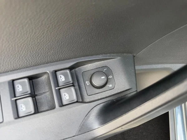SEAT Arona (2023) — foto 3 van 21