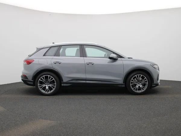 Audi Q4 e-tron (2024) — foto 47 van 50
