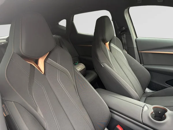 CUPRA Tavascan (2026) — foto 10 van 24