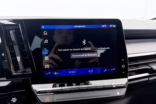 Renault Austral E-Tech (HEV) (2025) — foto 15 van 36
