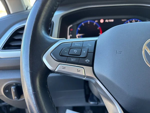 VOLKSWAGEN T-Roc (2022) — foto 6 van 21