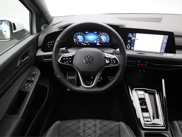 VOLKSWAGEN Golf VIII (2023) — foto 4 van 20