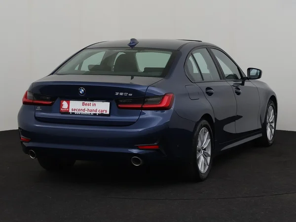 BMW 320 (2021) — foto 23 van 34