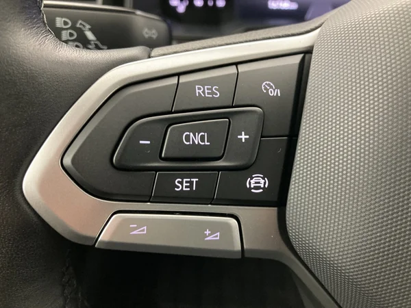 VOLKSWAGEN Polo (2025) — foto 18 van 36