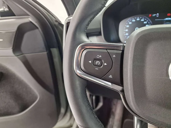 Volvo XC40 (2023) — foto 16 van 16