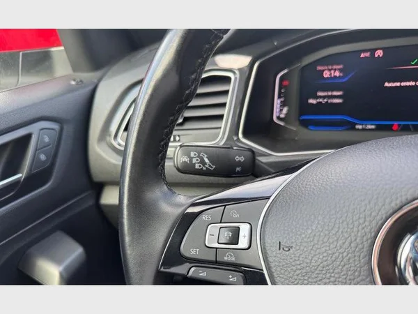 Volkswagen T-Roc (2018) — foto 5 van 29