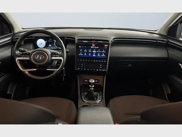 Hyundai TUCSON (2021) — foto 2 van 15