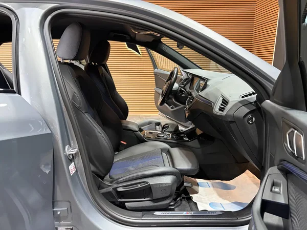 Bmw 118 (2023) — foto 10 van 25