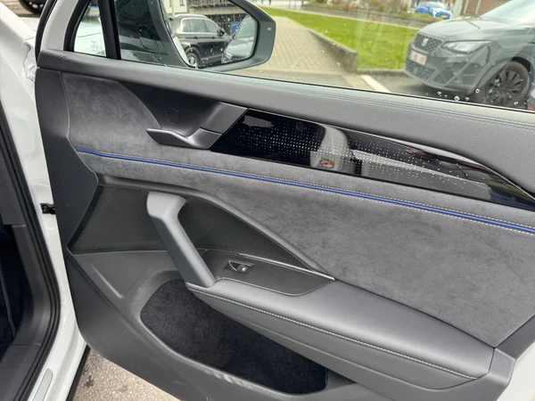 VOLKSWAGEN Tayron (2025) — foto 3 van 24