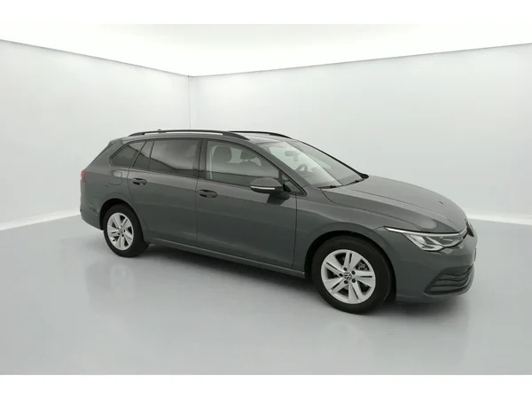 VOLKSWAGEN Golf VIII SW (2022) — foto 23 van 36