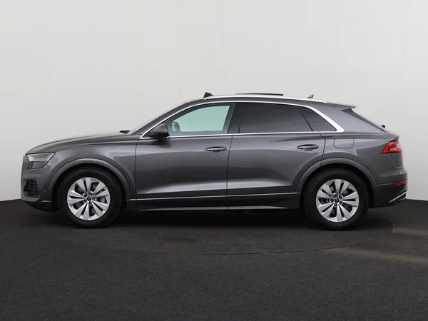 AUDI Q8 (2024) — foto 12 van 33