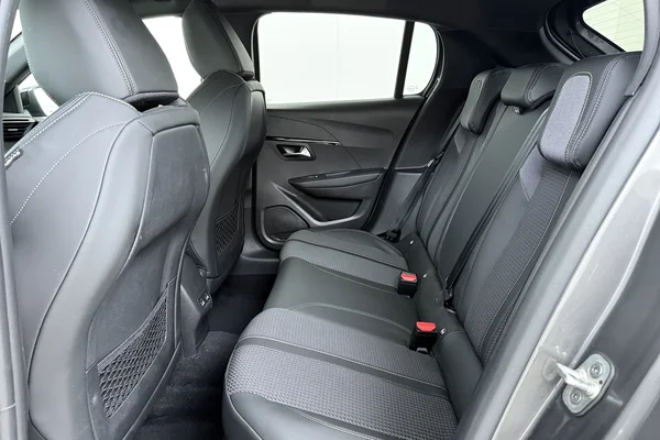 Peugeot 208 (2023) — foto 18 van 19