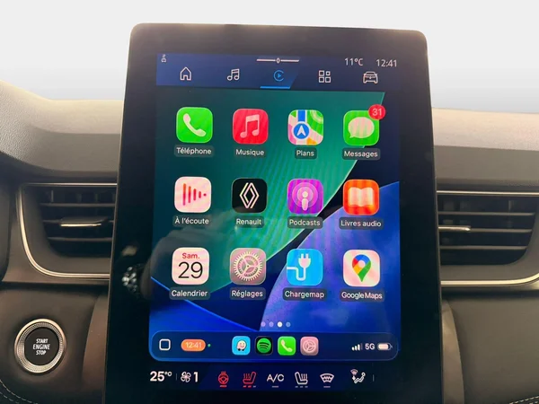 Renault Symbioz (2024) — foto 14 van 28