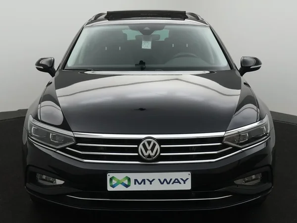 Volkswagen Passat (2020) — foto 28 van 33