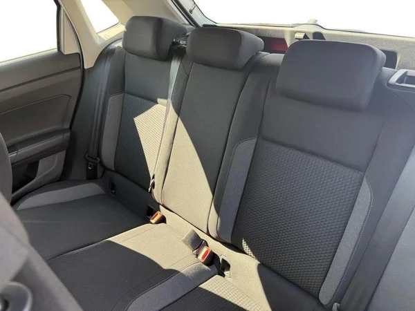 VOLKSWAGEN Polo (2023) — foto 3 van 32