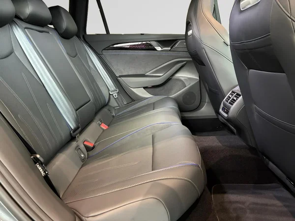 VOLKSWAGEN Passat Variant eHybrid (PHEV) (2026) — foto 6 van 21