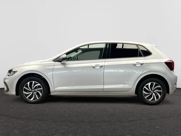 VOLKSWAGEN Polo (2023) — foto 12 van 23