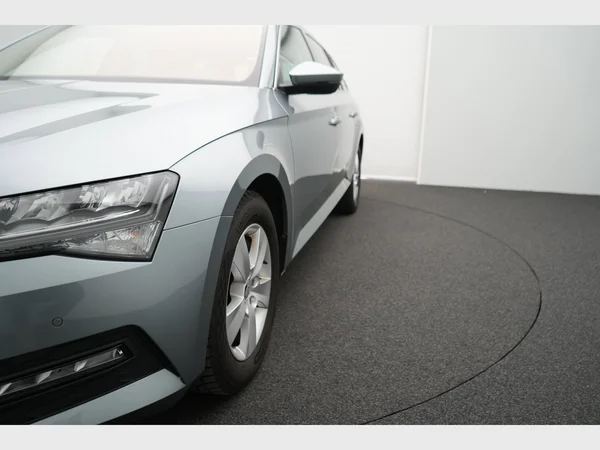 SKODA Superb Combi (2020) — foto 22 van 27
