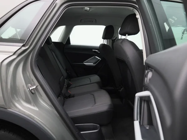 Audi Q3 (2022) — foto 31 van 45