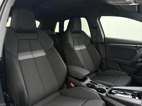 AUDI A3 Sportback (2025) — foto 16 van 18