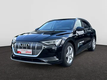 AUDI e-tron (2022)