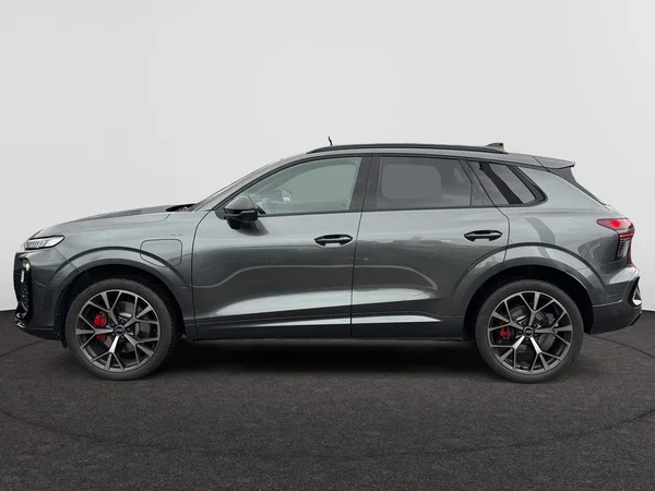 AUDI Q3 SUV e-hybrid (PHEV) (2025) — foto 12 van 24