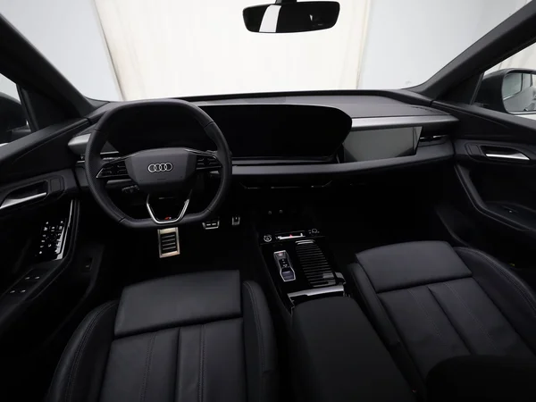 AUDI Q6 e-tron (2024) — foto 20 van 20