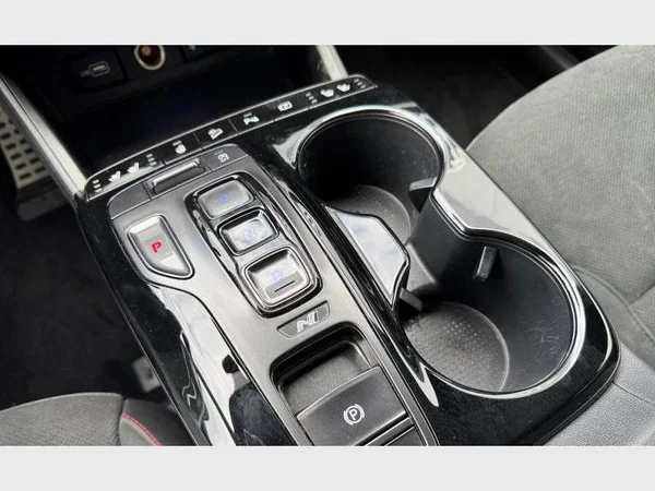 Hyundai TUCSON (2021) — foto 20 van 29
