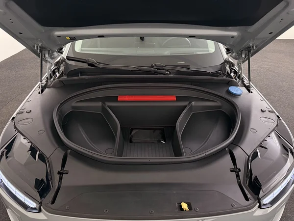 VOLVO EX90 (2025) — foto 6 van 32