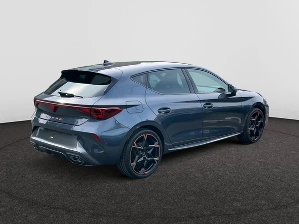 CUPRA Leon (2024) — foto 14 van 22