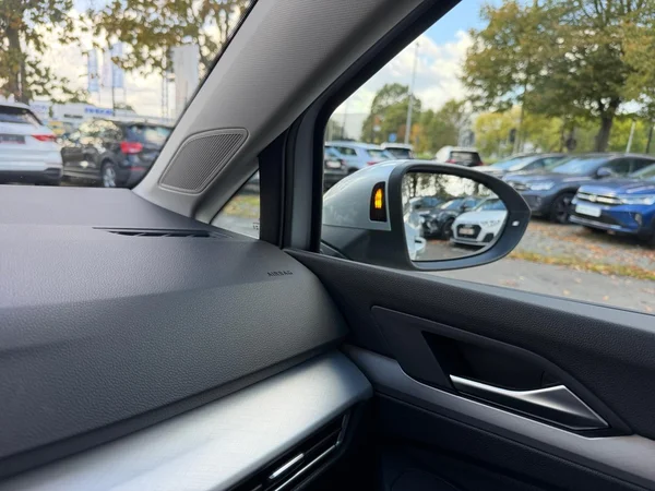 VOLKSWAGEN Golf Variant VIII Dsl (2024) — foto 13 van 45
