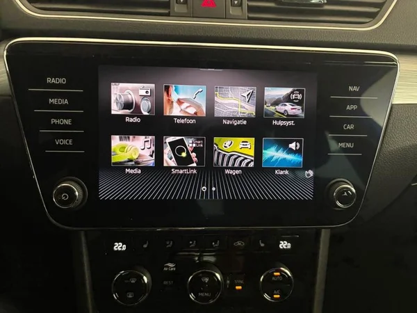 SKODA Superb Combi Dsl (2023) — foto 7 van 29