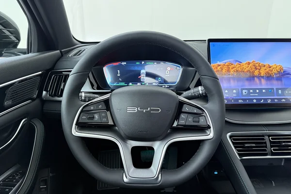 BYD Seal U PHEV (2026) — foto 2 van 18