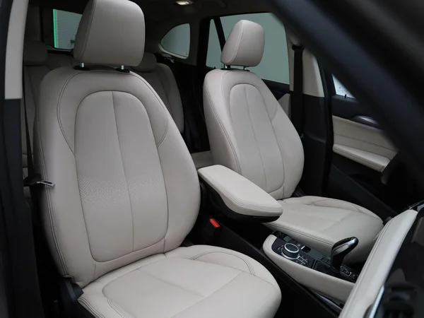 BMW X1 (2021) — foto 36 van 47