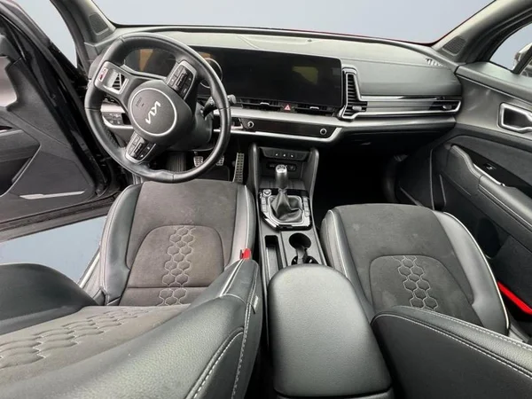 KIA Sportage (2022) — foto 6 van 28