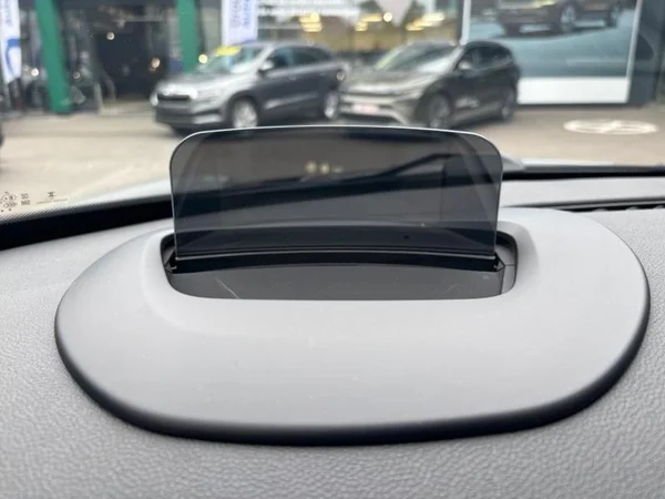 MINI Mini (F56 LCI II) (2023) — foto 5 van 31