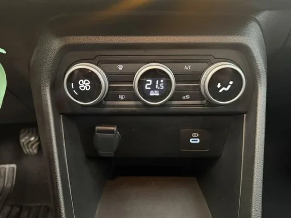 Dacia Sandero Stepway (2025) — foto 6 van 17
