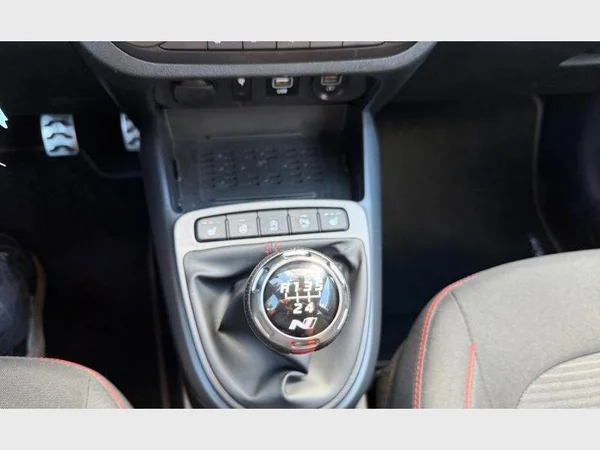 Hyundai I10 (2022) — foto 16 van 29