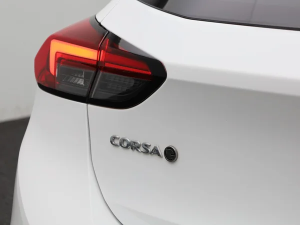 Opel Corsa-e (2023) — foto 31 van 40