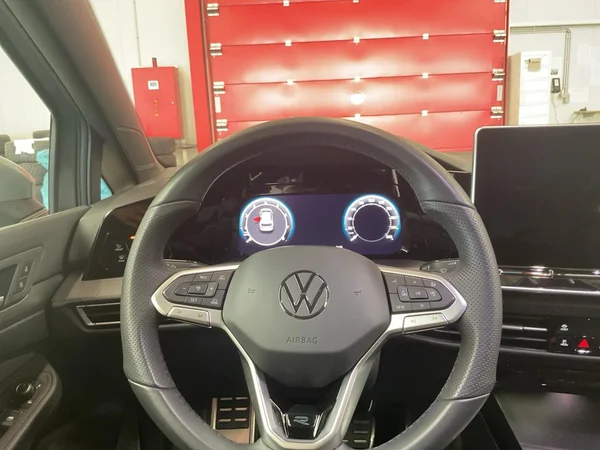 VOLKSWAGEN Golf VIII (2025) — foto 6 van 22