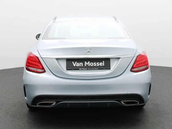 Mercedes-Benz C-Klasse (2016) — foto 25 van 29