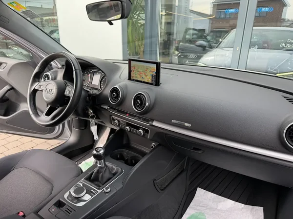 Audi A3 (2016) — foto 19 van 19