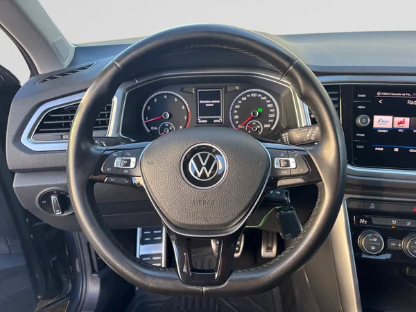 VOLKSWAGEN T-Roc (2021) — foto 4 van 16