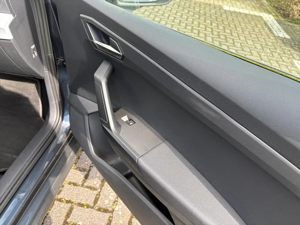 SEAT Arona (2023) — foto 9 van 24