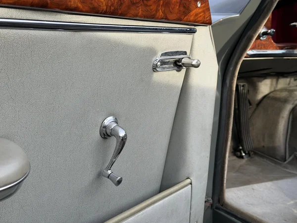 Jaguar XK (1960) — foto 3 van 21